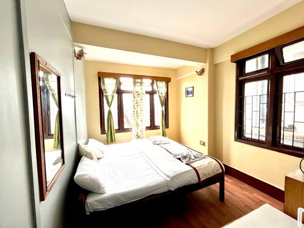 Hotel Red Rose Gangtok Extérieur photo